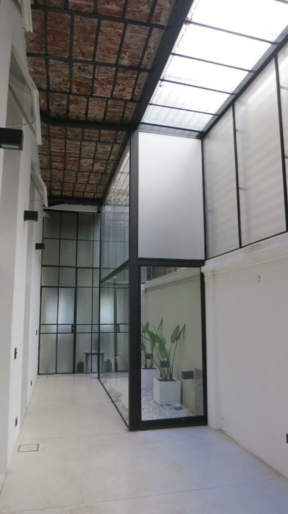 7bec5f929315d08da45469417542e8c3